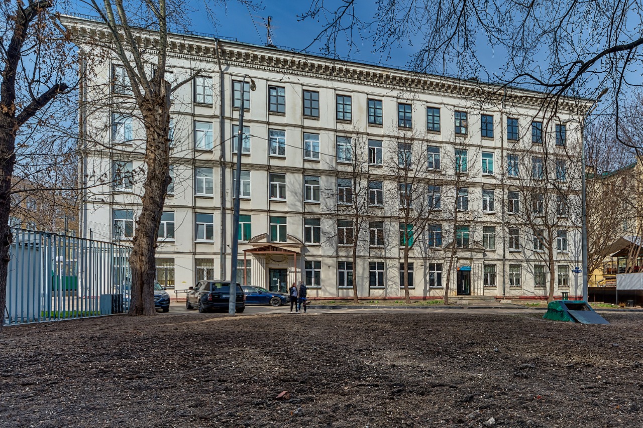 Г д 7 москва. Цветной бульвар, 7с11. Москва, цветной бульвар, 7с11, этаж 1. Цветной бульвар 7 фото. 54 Школа на Цветном бульваре.